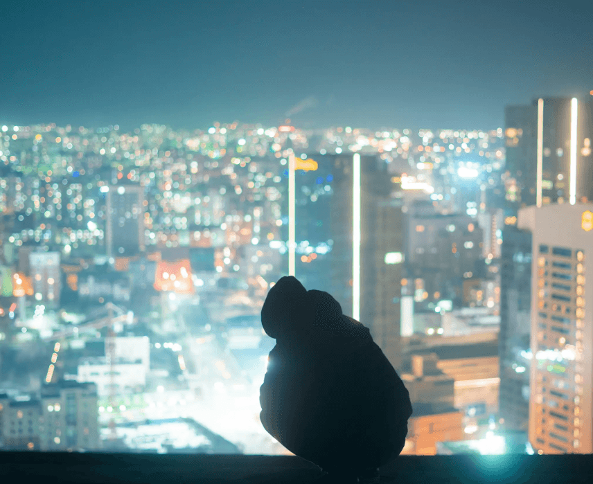 Cover image for From the Edge: A Rookie Cop's Life-Changing Lesson in Harlem