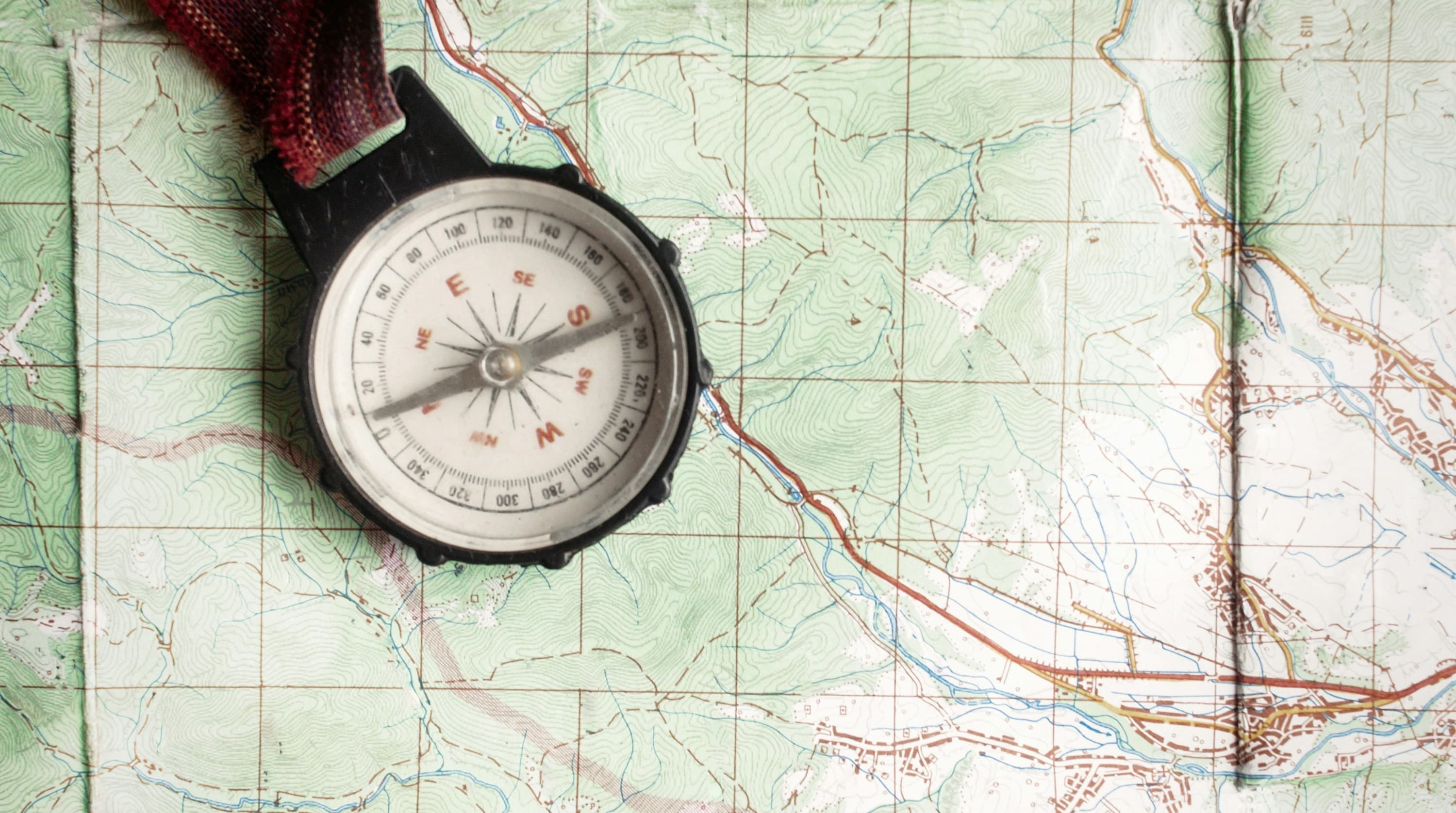 Cover image for Life Has No Map - Only Moments of Becoming