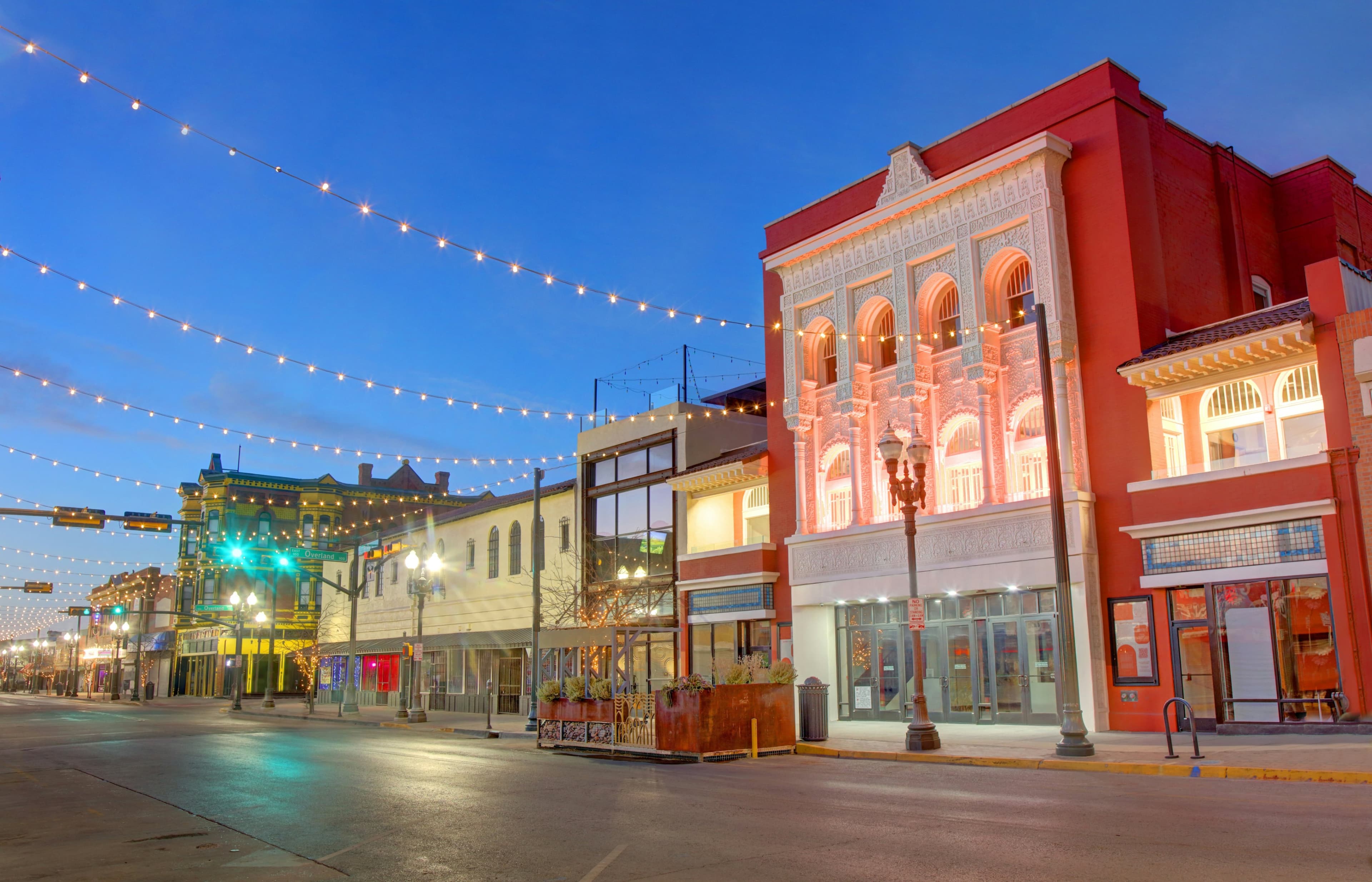 Cover image for Reel Towns, Real Impact: How Movie Locations Supercharge Small-Town Main Streets