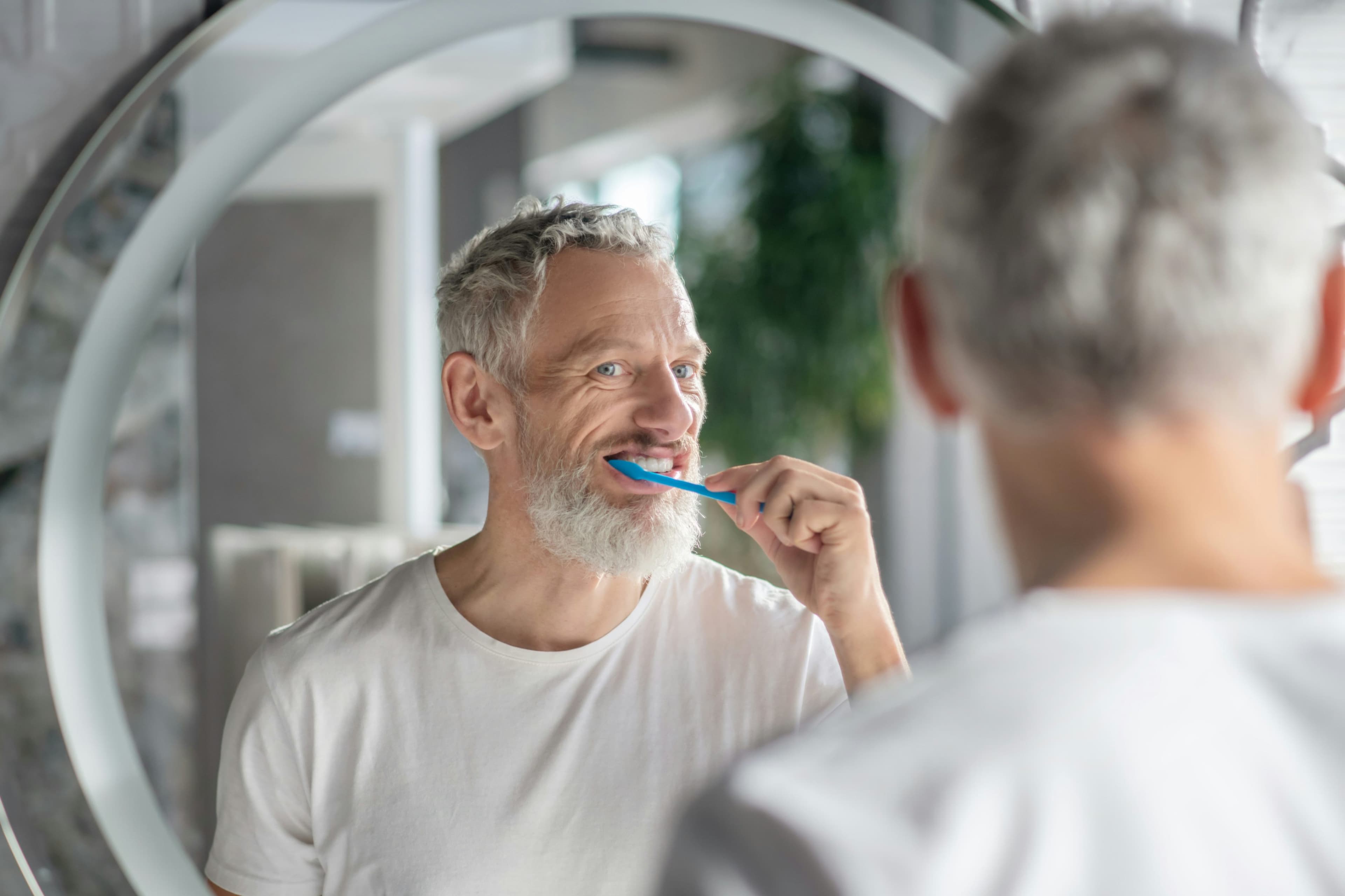 The Overlooked Connection Between Oral Hygiene and Alzheimer’s Well-Being